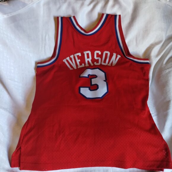 Iverson's jersey - Picture 2 of 6